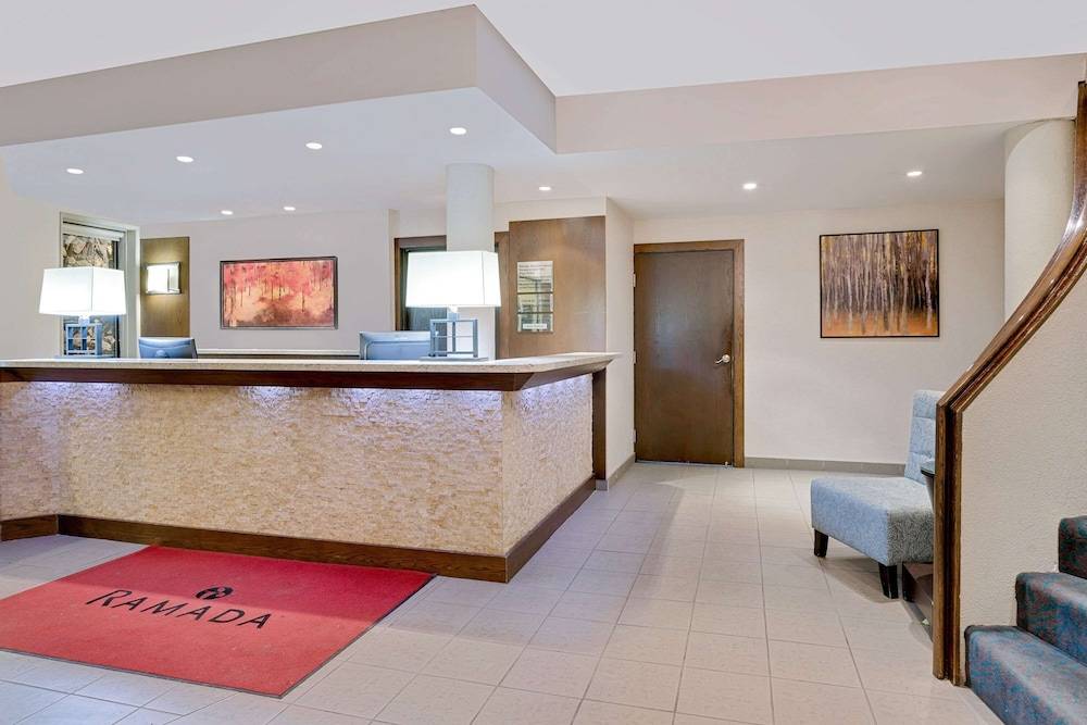 Ramada by Wyndham Kamloops 2