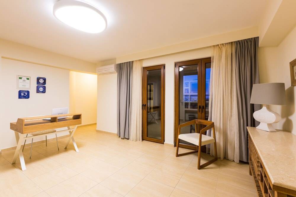 Leste Luxury Homes 2