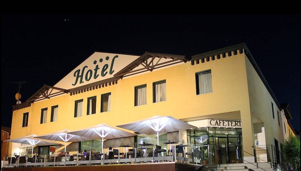 Hotel Villa De Ferias 1