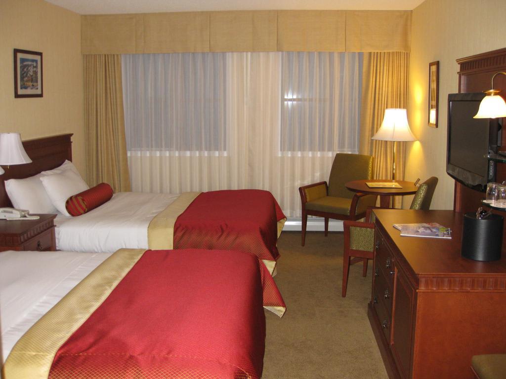 Sun Peaks Lodge 2