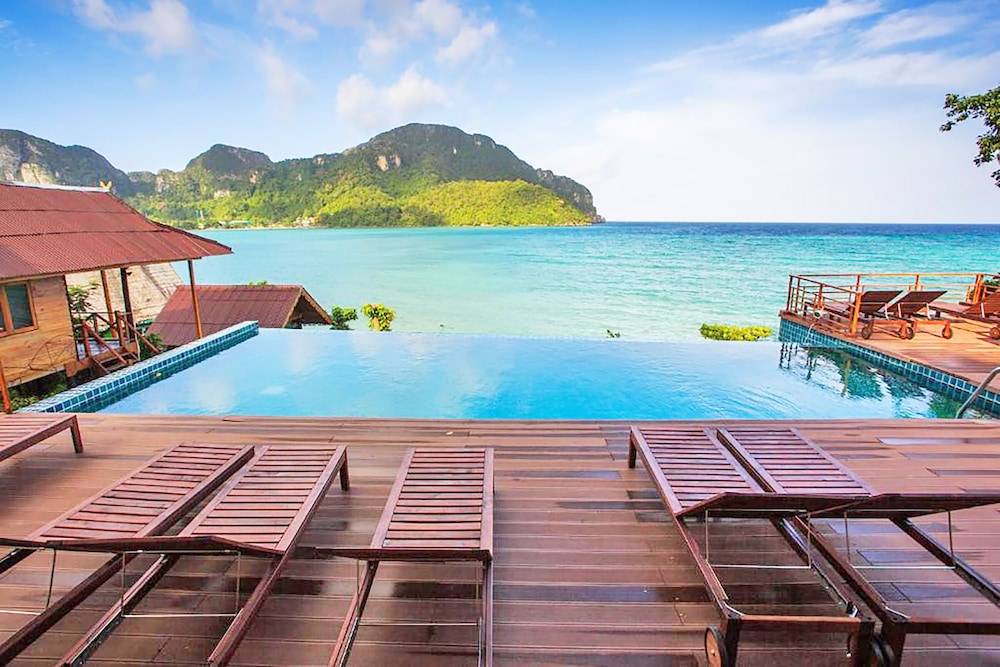 The Cobble Beach Hotel- Phi Phi Island 1