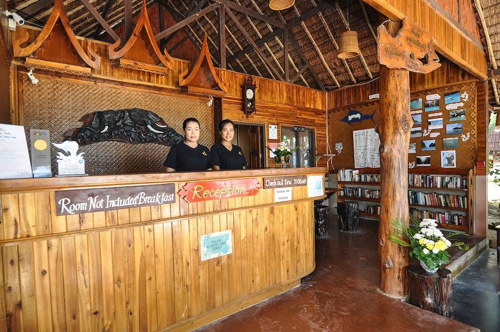 Phi Phi Relax Beach Resort 2