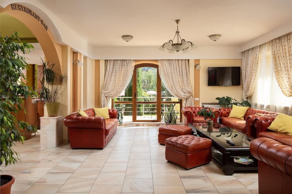 Grand Hotel Brasov 2