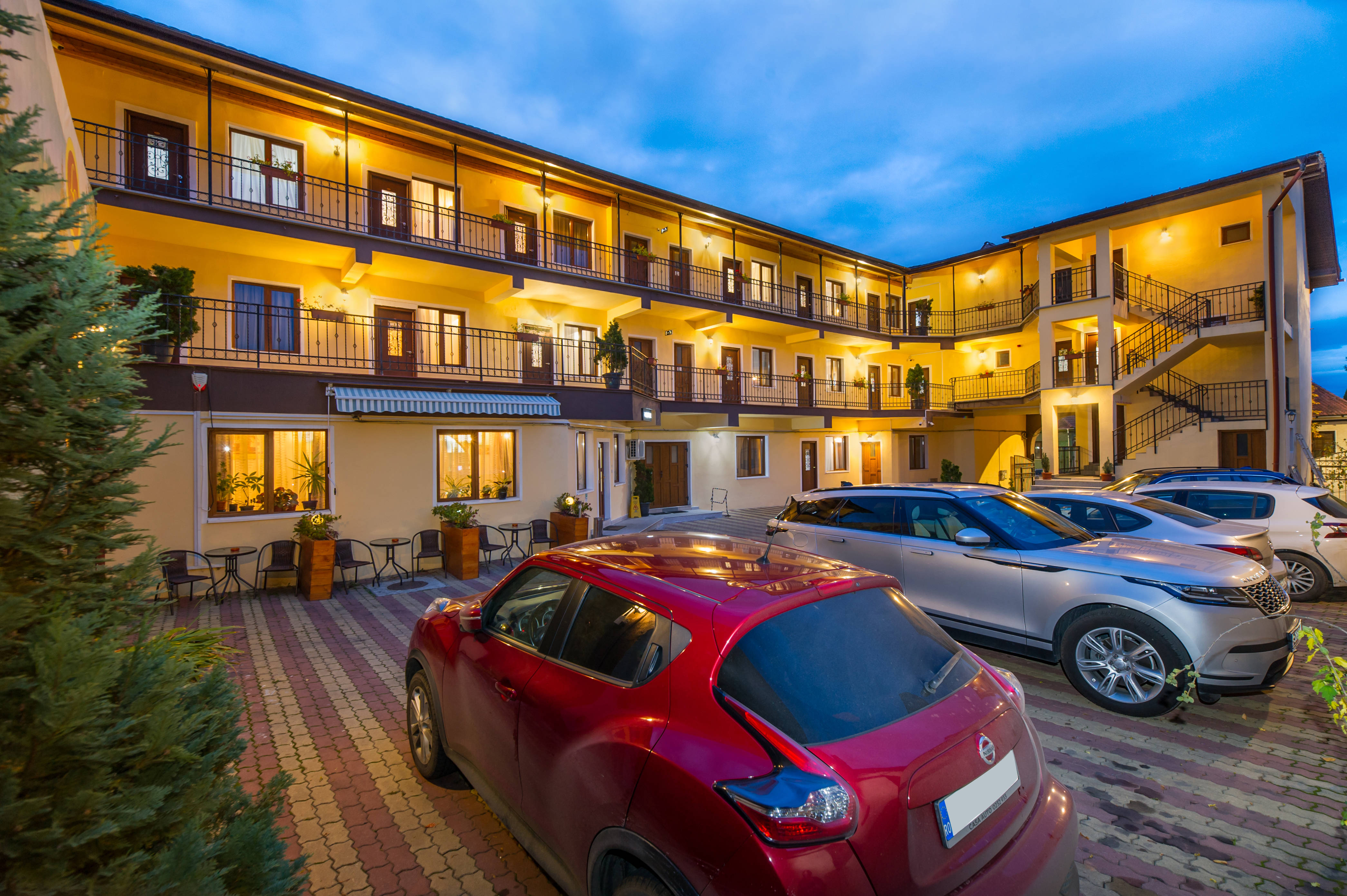 Long Street Hotel 1