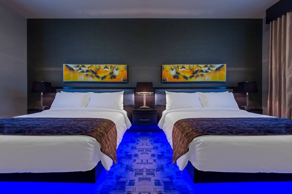 Applause Hotel Calgary Airport by CLIQUE 1