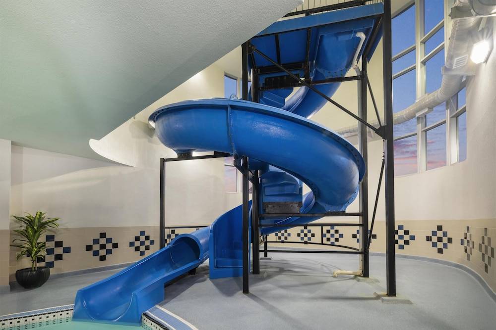 Best Western Premier Freeport Inn Calgary Airport 1