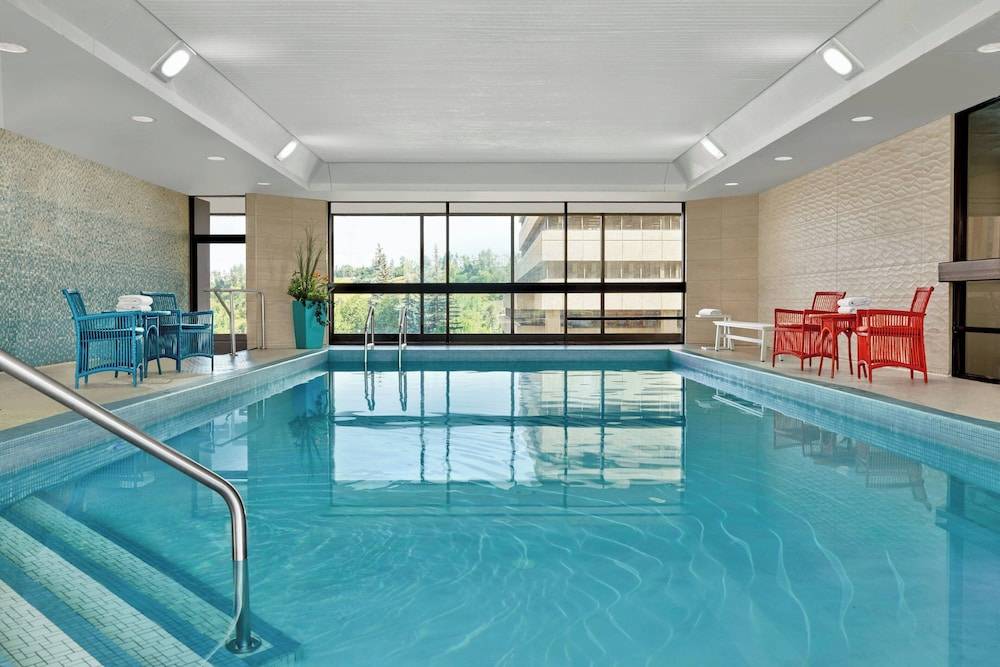 Delta Hotels by Marriott Calgary Downtown 1