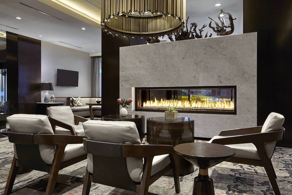 Calgary Marriott Downtown Hotel 2