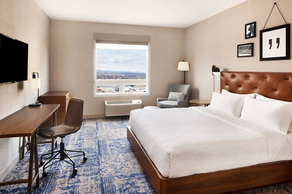 Four Points by Sheraton Calgary Airport 1