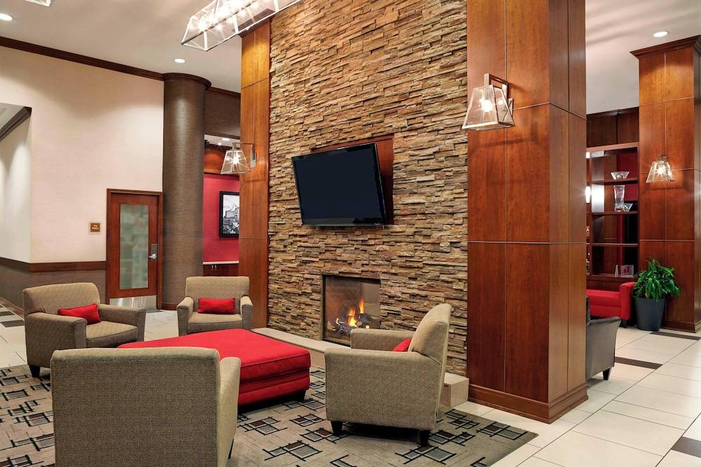 Four Points by Sheraton Calgary Airport 2
