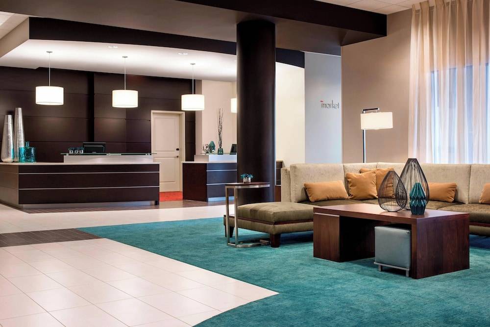 Residence Inn by Marriott Calgary South 2
