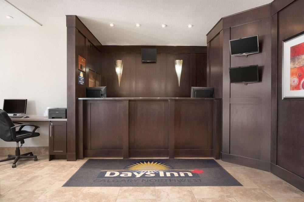Days Inn by Wyndham Calgary Northwest 2