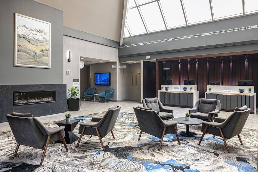Delta Hotels by Marriott Calgary South 2