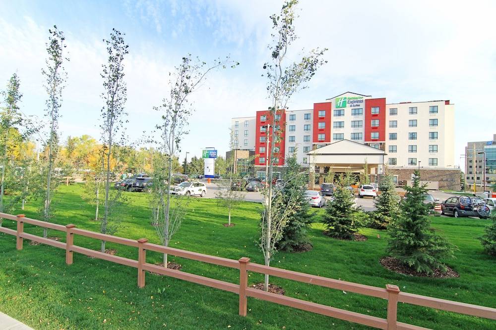 Holiday Inn Express & Suites CALGARY NW - UNIVERSITY AREA by IHG 1