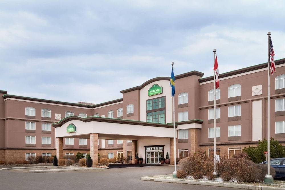 Wingate by Wyndham Calgary South 1