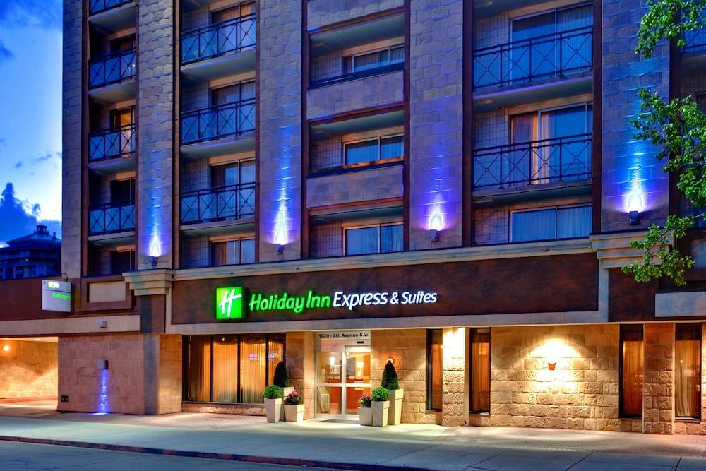 Holiday Inn Express & Suites CALGARY by IHG 1