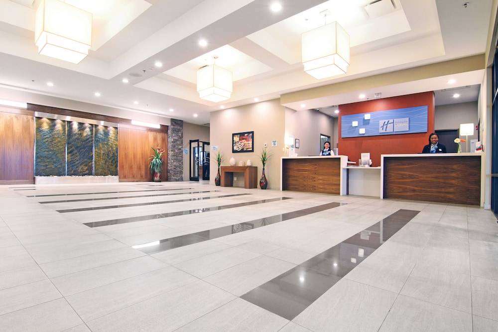 Holiday Inn Express & Suites CALGARY NW - UNIVERSITY AREA by IHG 2