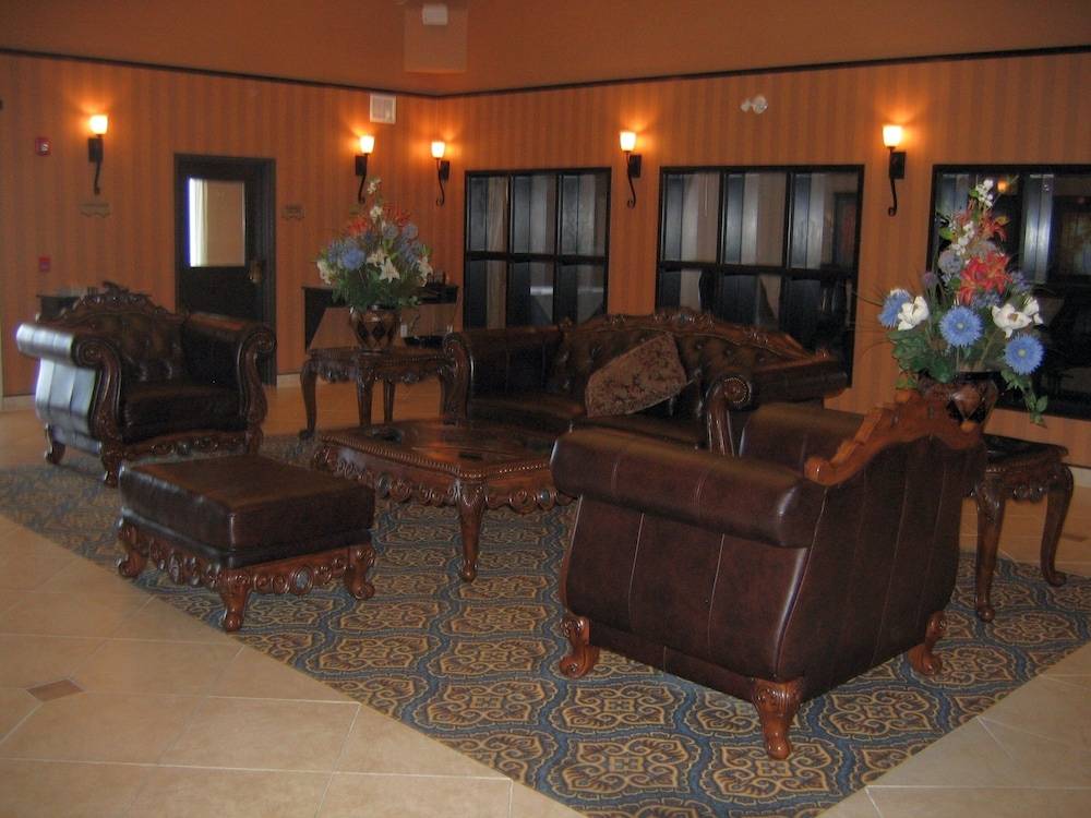 Holiday Inn Express & Suites AIRPORT-CALGARY by IHG 2