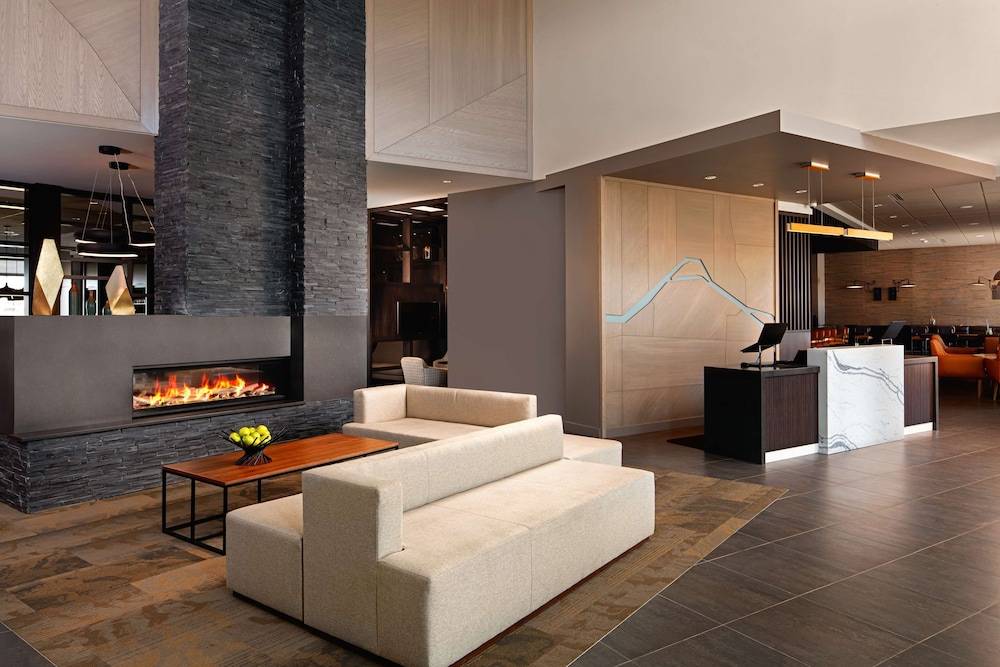 Hyatt Place Calgary Airport 2