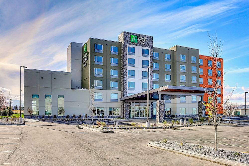 Holiday Inn Express & Suites CALGARY AIRPORT TRAIL NE by IHG 1