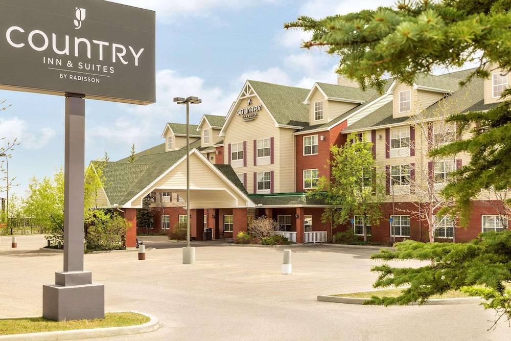Country Inn & Suites by Radisson, Calgary-Northeast 1