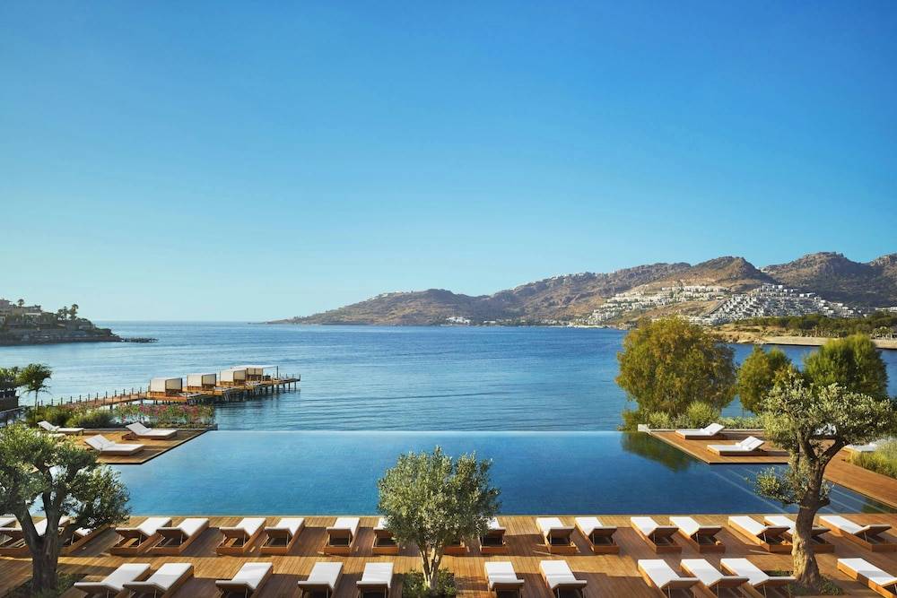 The Bodrum EDITION 1