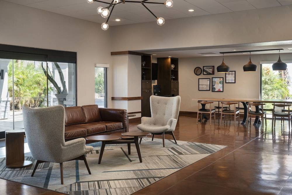 Four Points by Sheraton Tucson Airport 2