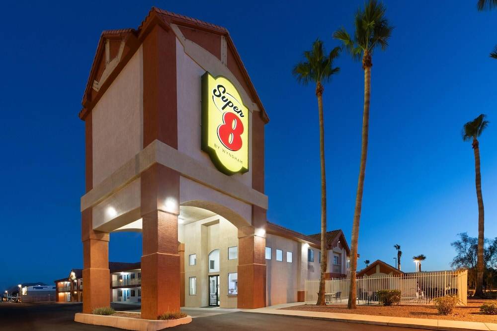 Super 8 by Wyndham Tucson/Grant Road Area AZ 1