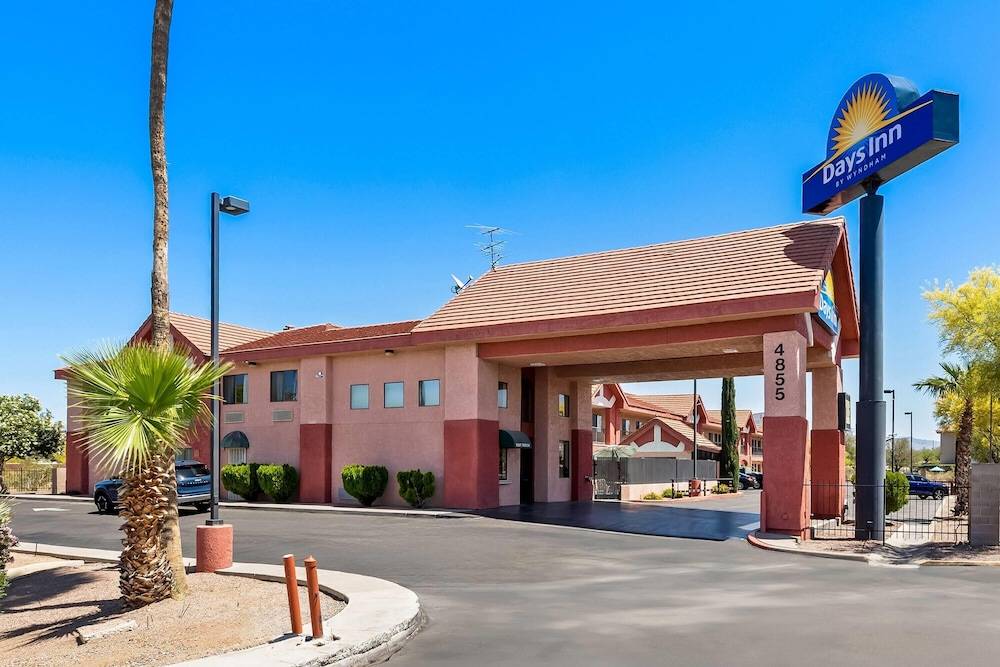 Days Inn by Wyndham Tucson Airport 1