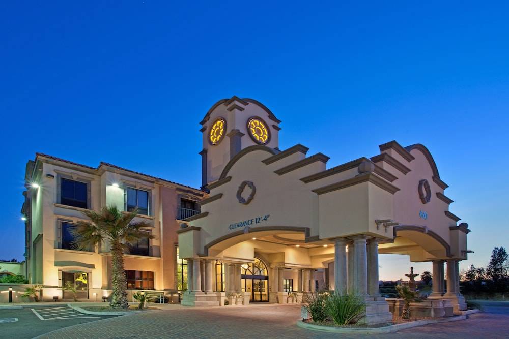 Holiday Inn Express & Suites TUCSON MALL by IHG 1