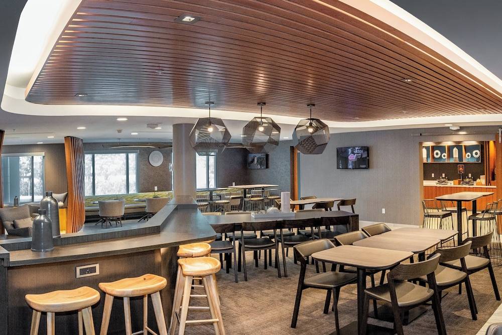 SpringHill Suites Anchorage Midtown 2