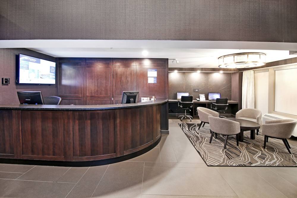 Best Western Plus Banff International Lodge 2