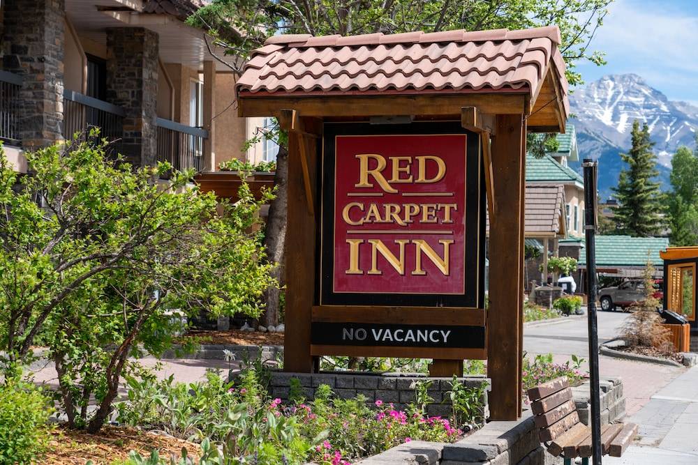 Red Carpet Inn 1