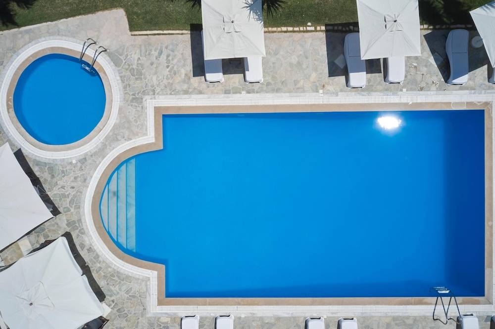 Polos Hotel 1