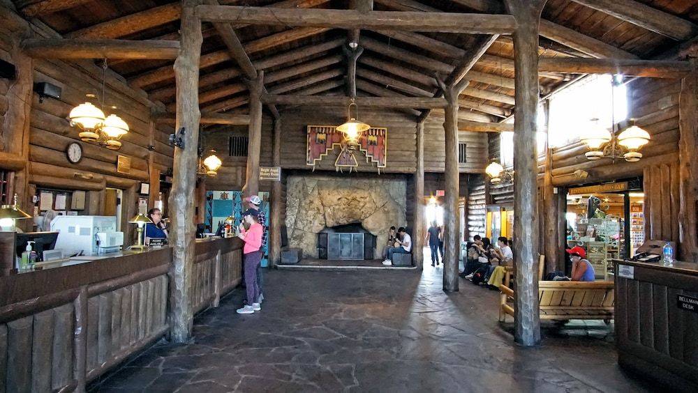 Thunderbird Lodge - Inside the Park 2