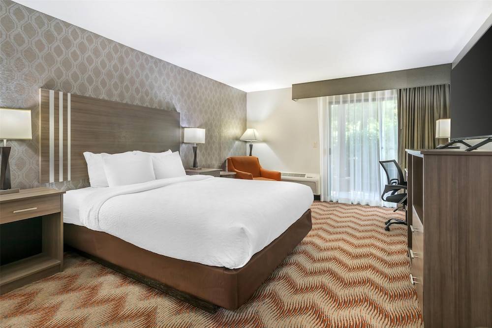Best Western Plus Sonora Oaks Hotel and Conference Center 1