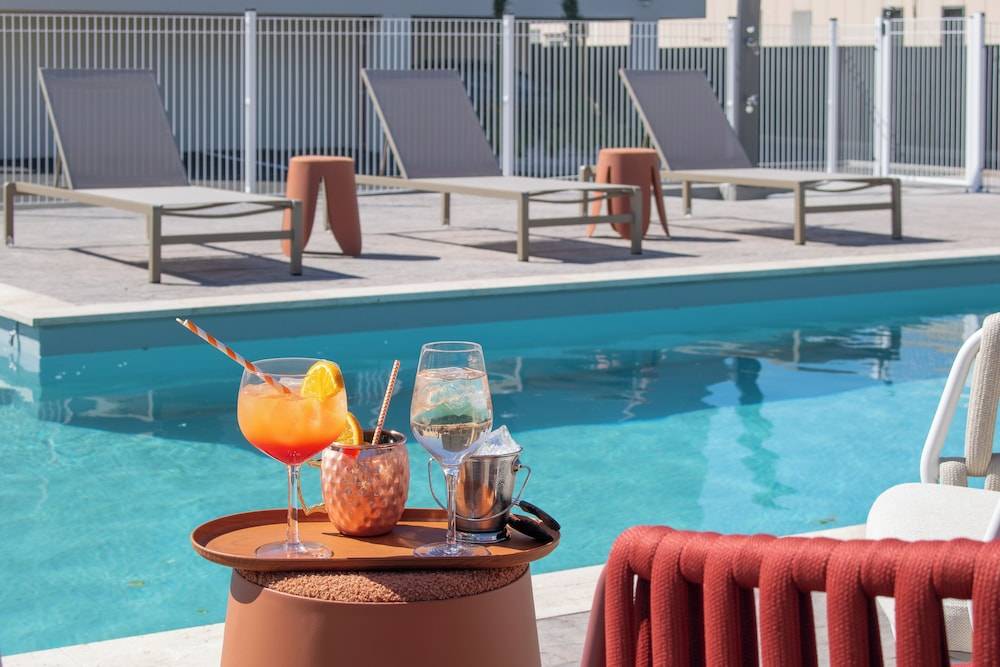 Brit Hotel Avignon Sud Le Calendal 1
