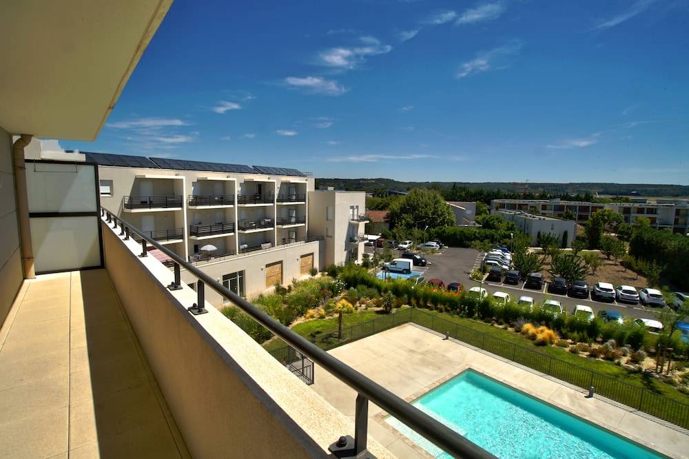 KOSY Appart'Hôtels - Campus Del Sol Esplanade 1