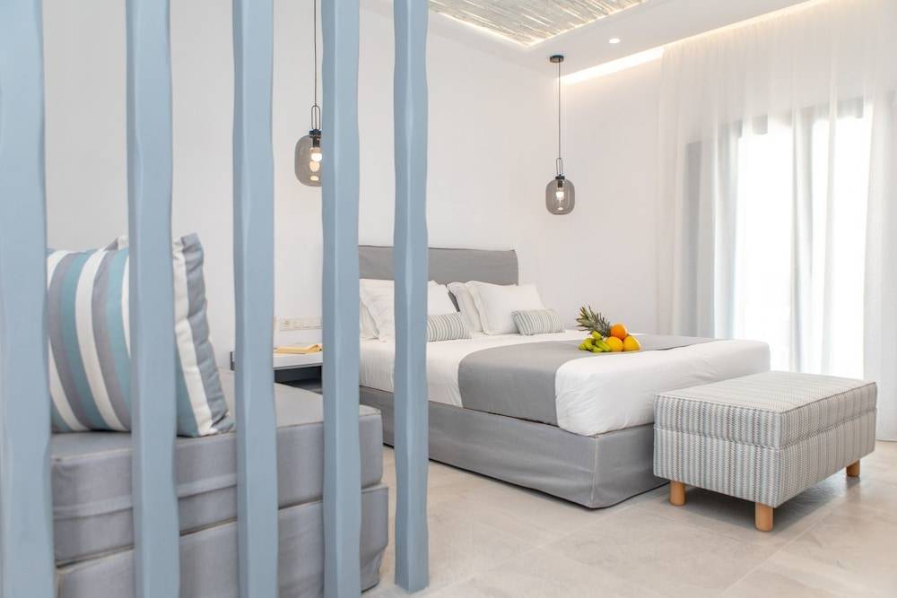Crystal Mare Suites 2