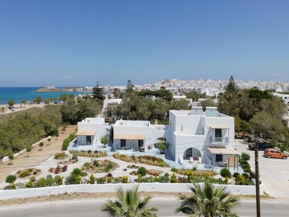 Crystal Mare Suites 1