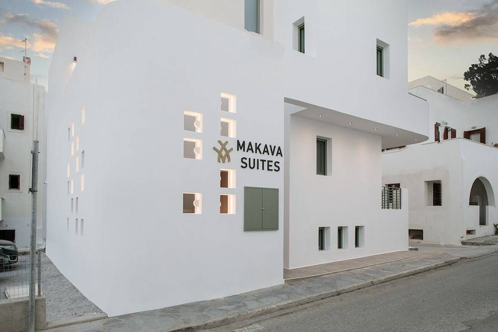 "Makava Suites" Your Luxe Urban Sanctuary 1