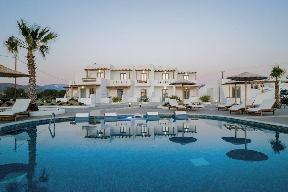 Naxos Finest Hotel & Villas 1