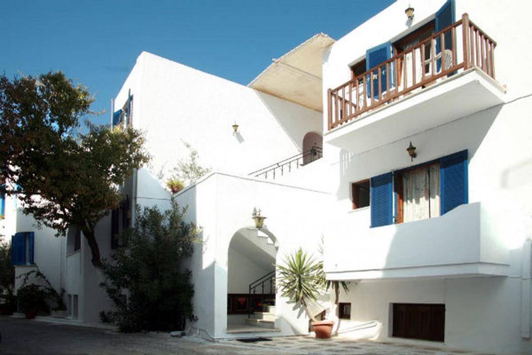 Avra Pension 2