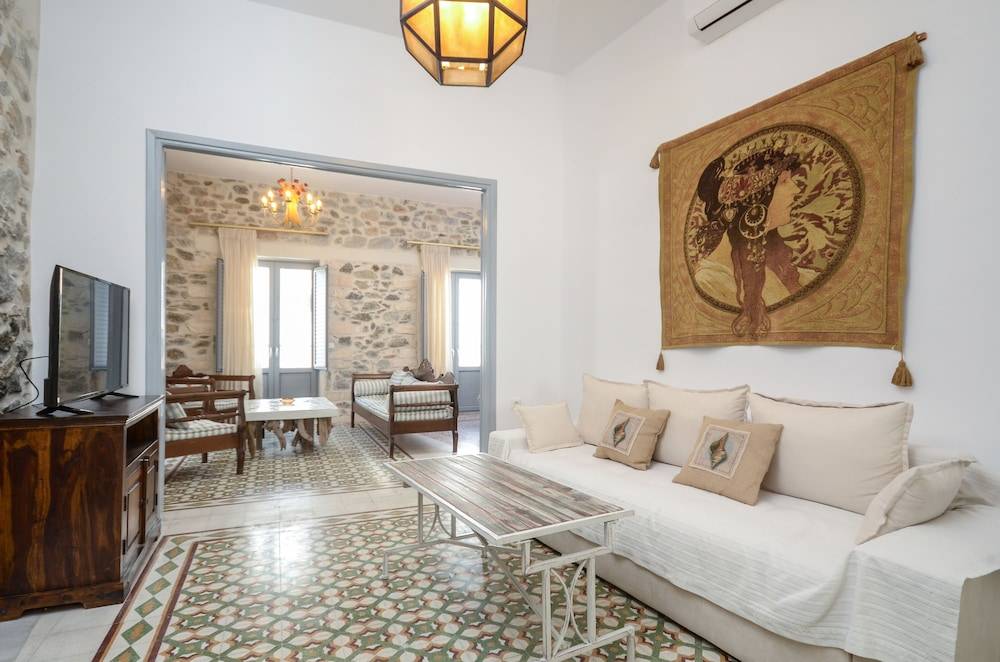 Naxos Center Houses 1