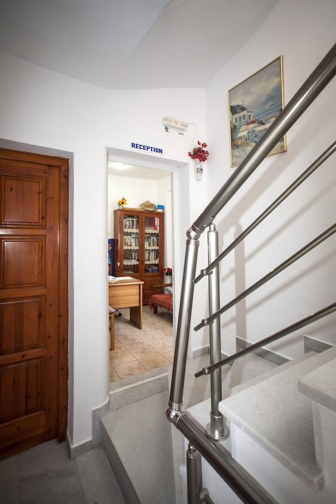 Kapetanos Rooms 2