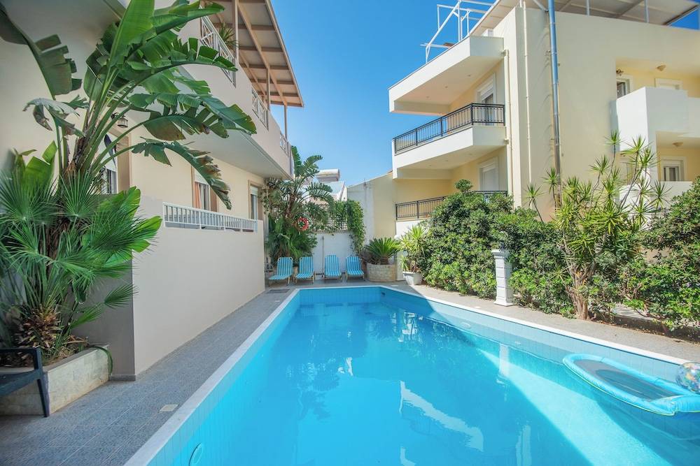 El Greco Apartments 1