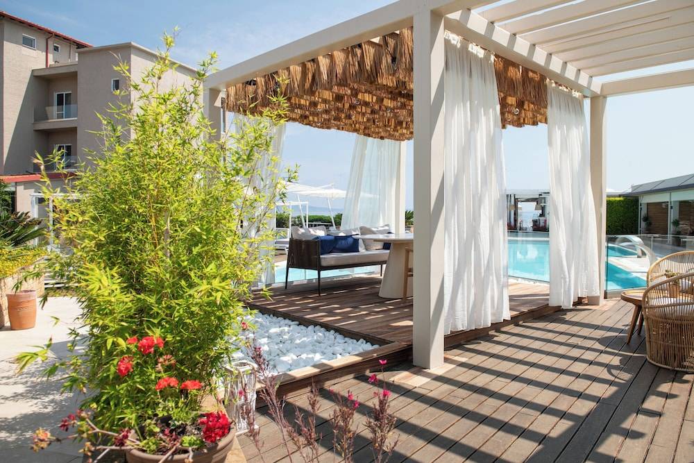 Antigoni Seaside Resort 1