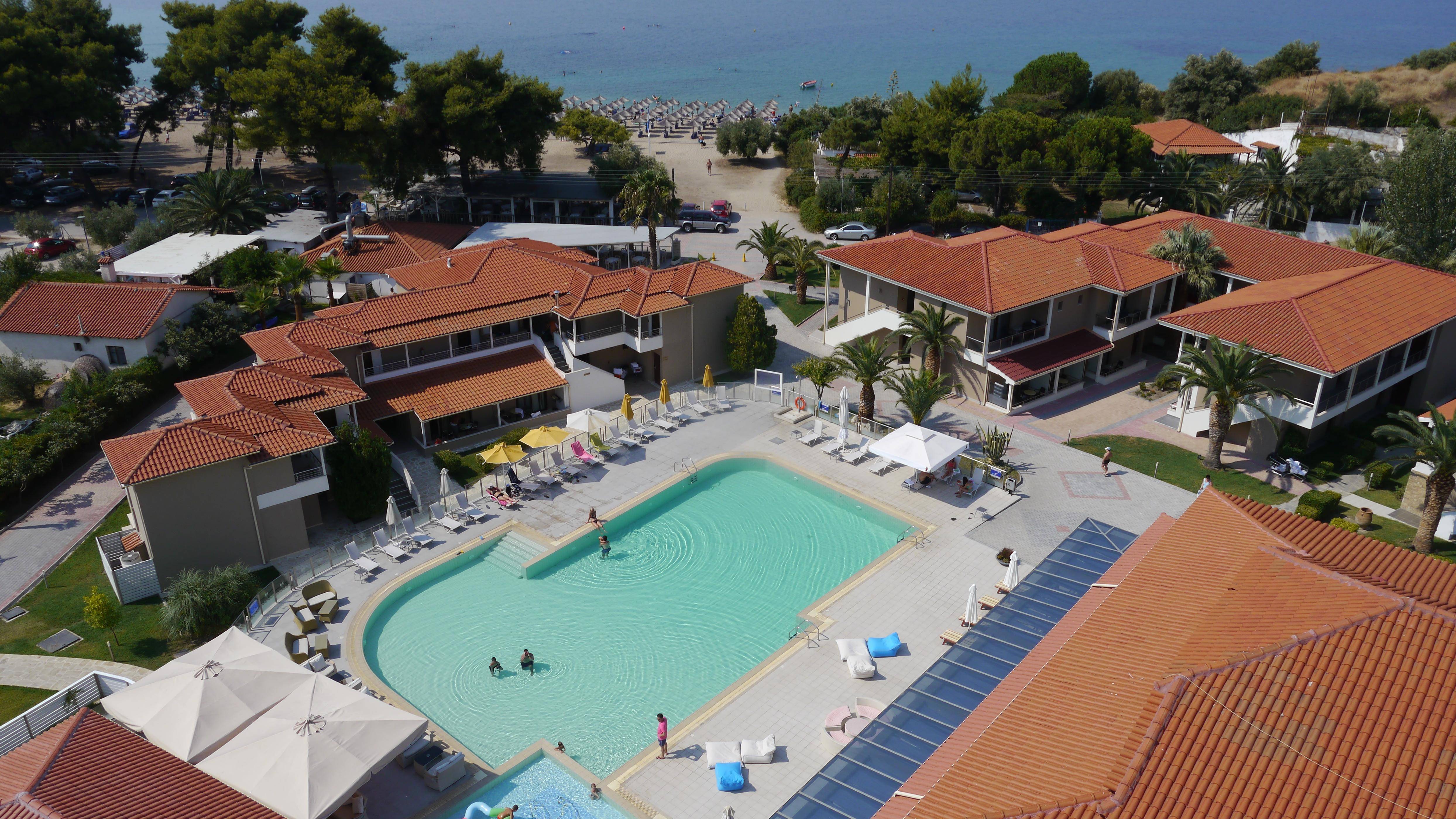 Lagomandra Beach Hotel 1