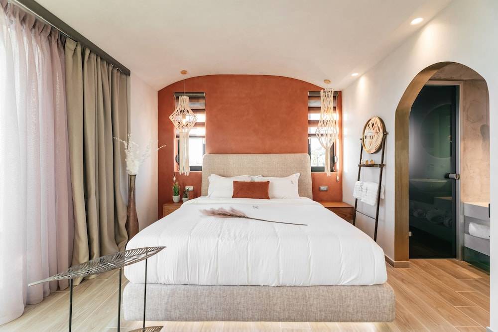 Cocooning Suites by Blue Carpet 2