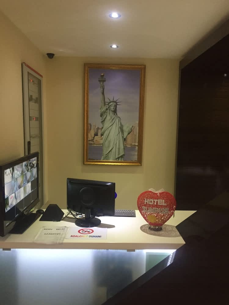 Sunrise Hotel Cameria 1